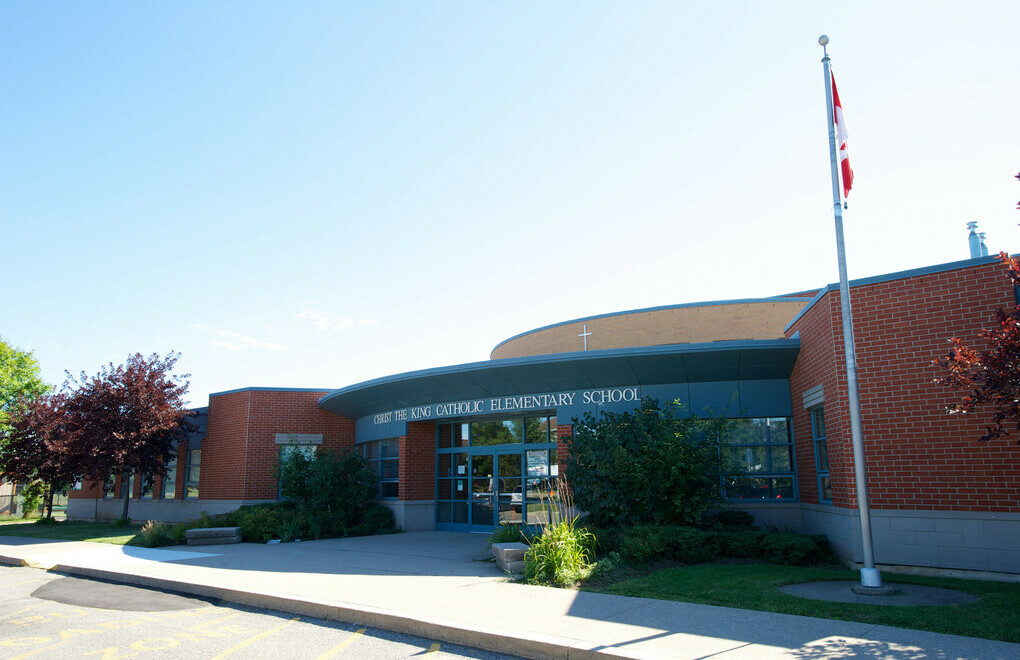 Picture of the front of Christ the King Catholic Elementary School