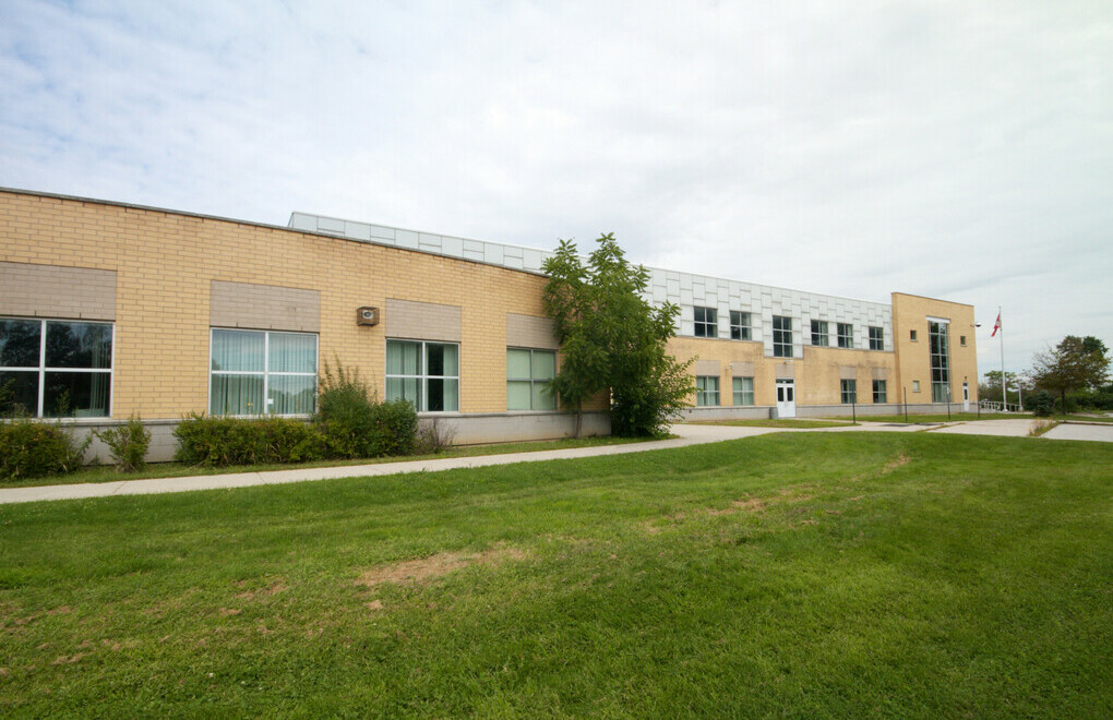 Picture of the front of Iona Catholic Secondary School