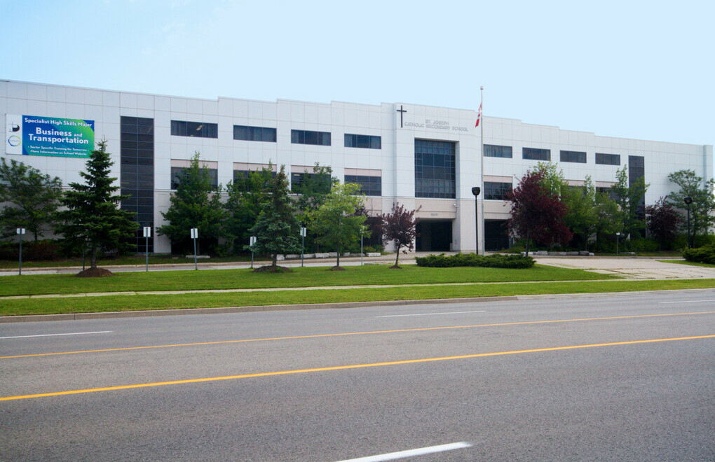 Picture of the front of St. Joseph Catholic Elementary School (Mississauga)