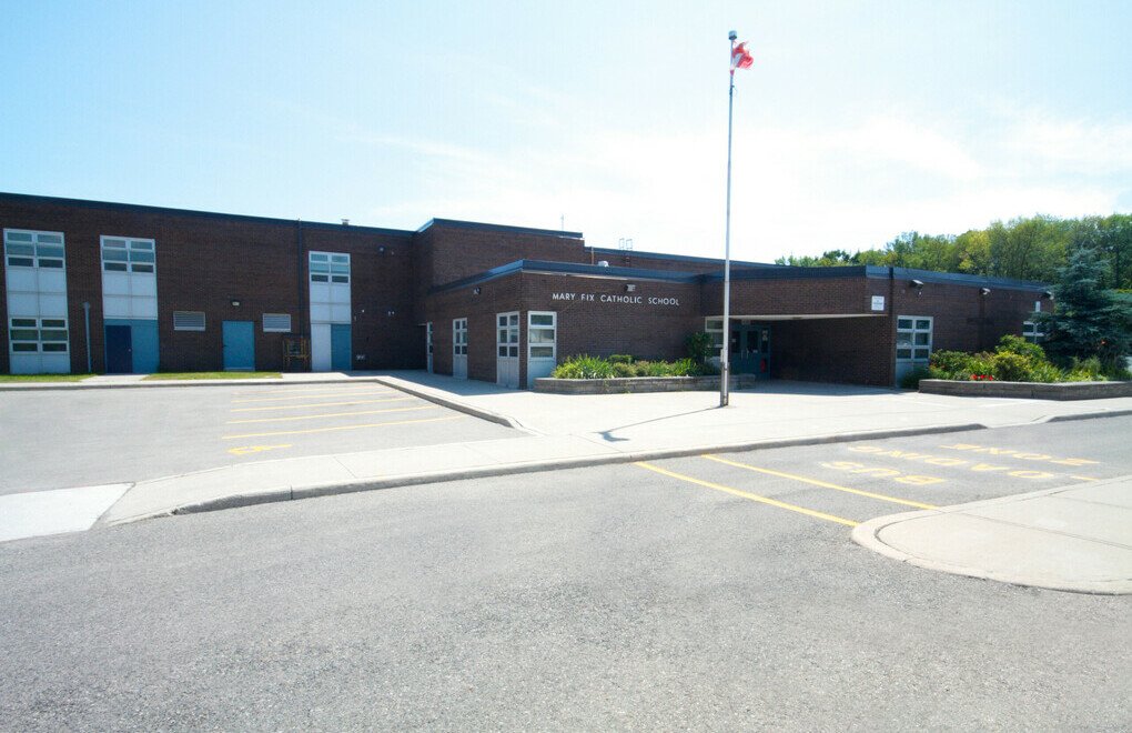 Picture of the front of Mary Fix Catholic Elementary School